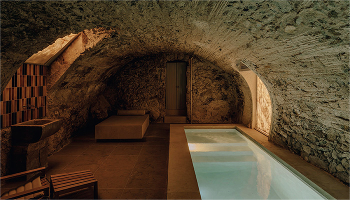 Palau Fugit tucked away spa for one