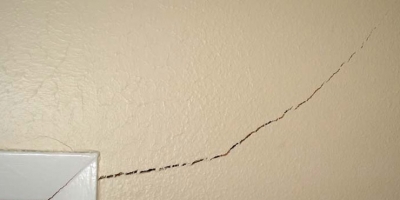 www.dawsonfoundationrepair.com/what-causes-cracks-in-my-walls;